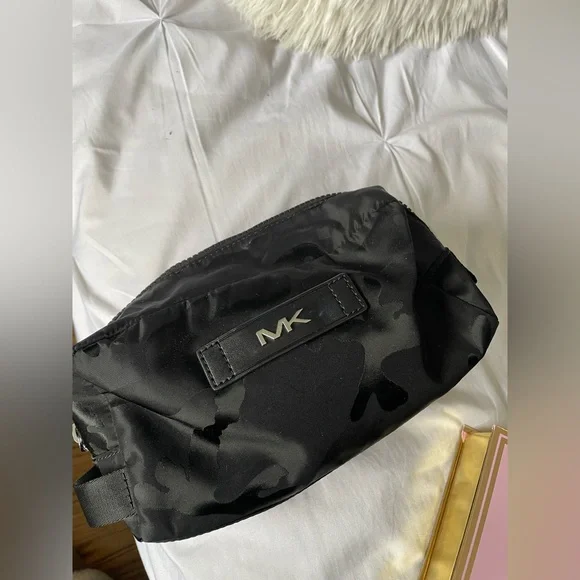 Michael Kors Black Camouflage toiletry bag - Picture 3 of 10